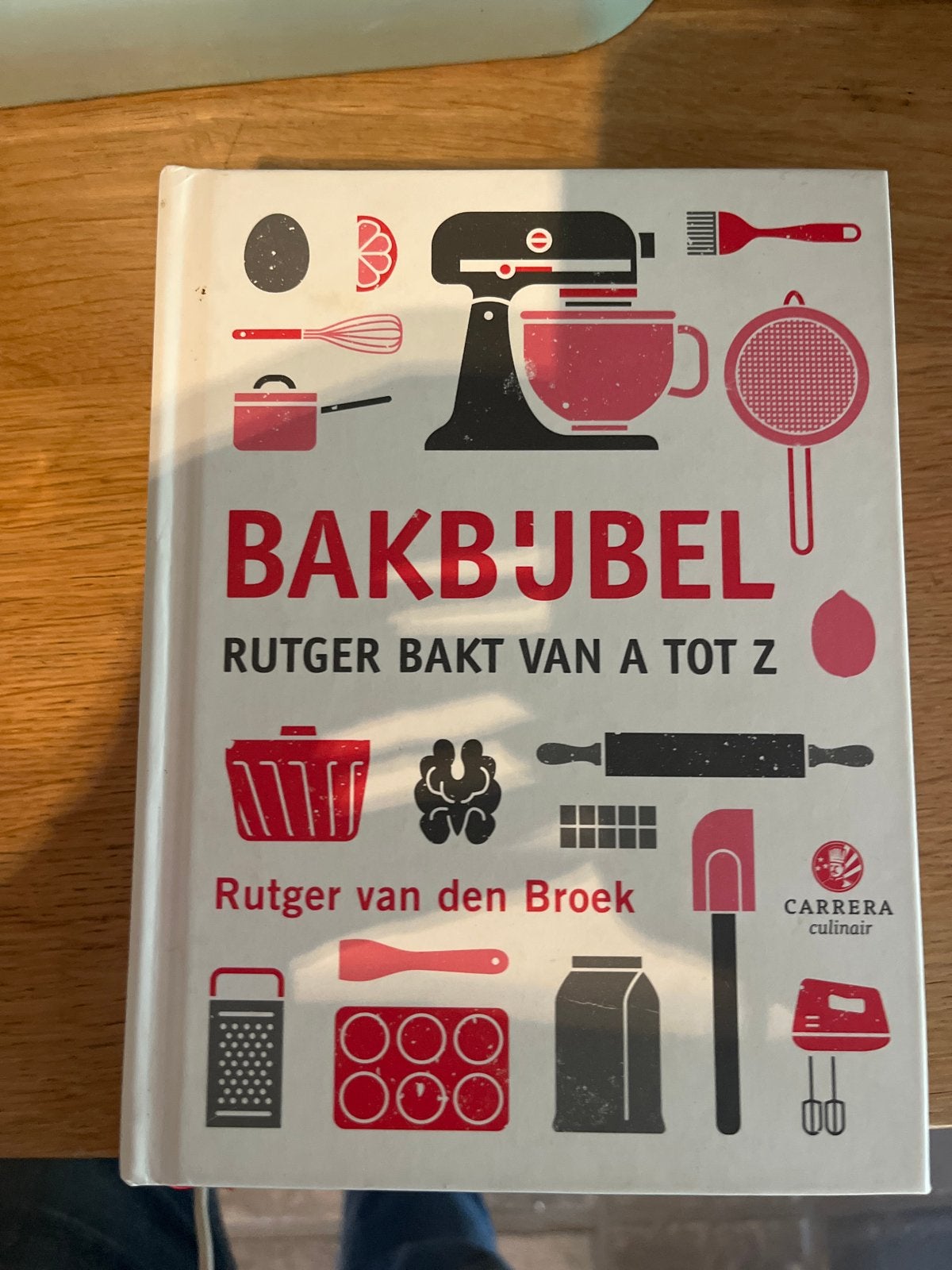 Bakbijbel - Rutger Bakt van A tot Z, Boeken, Kookboeken, Ophalen of Verzenden, Zo goed als nieuw, Overige gebieden, Taart, Gebak en Desserts