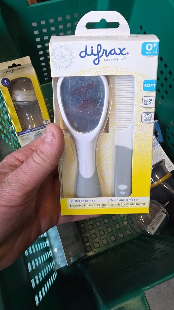 Krat met babyspullen, Ophalen of Verzenden