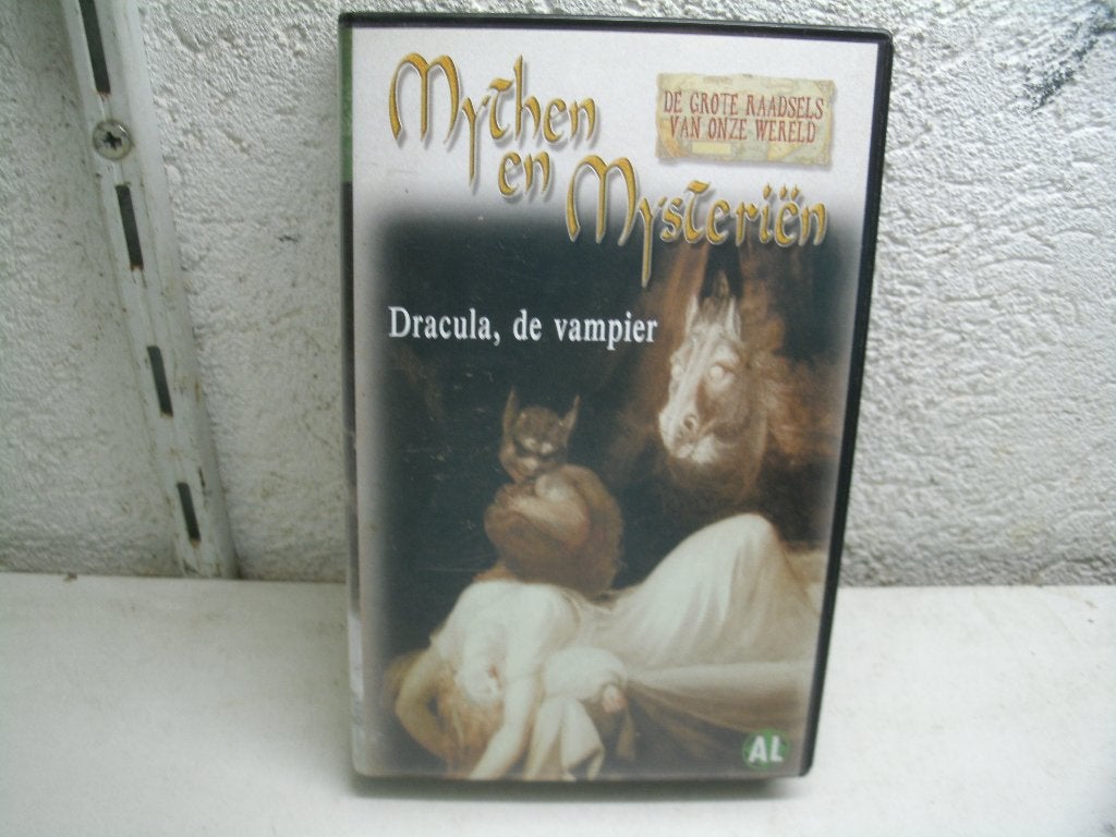 vhs 249b mychen & mystrerien dracula de vampier, Alle leeftijden, Ophalen of Verzenden, Zo goed als nieuw