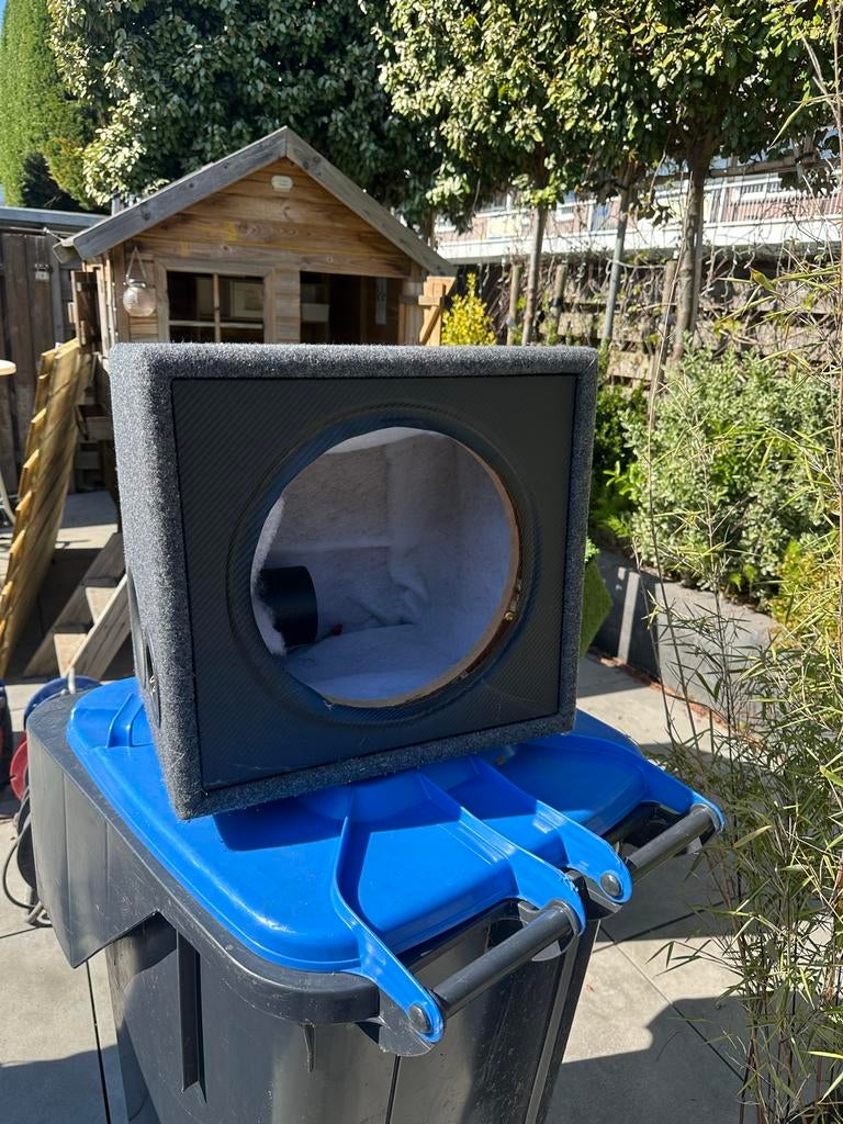 Subwoofer behuizing - Leeg 12 inch 42 liter, Ophalen, Gebruikt