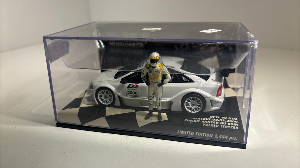 Opel v8 dtm volker strycek minichamps 1.43, Auto, Ophalen of Verzenden, MiniChamps, A