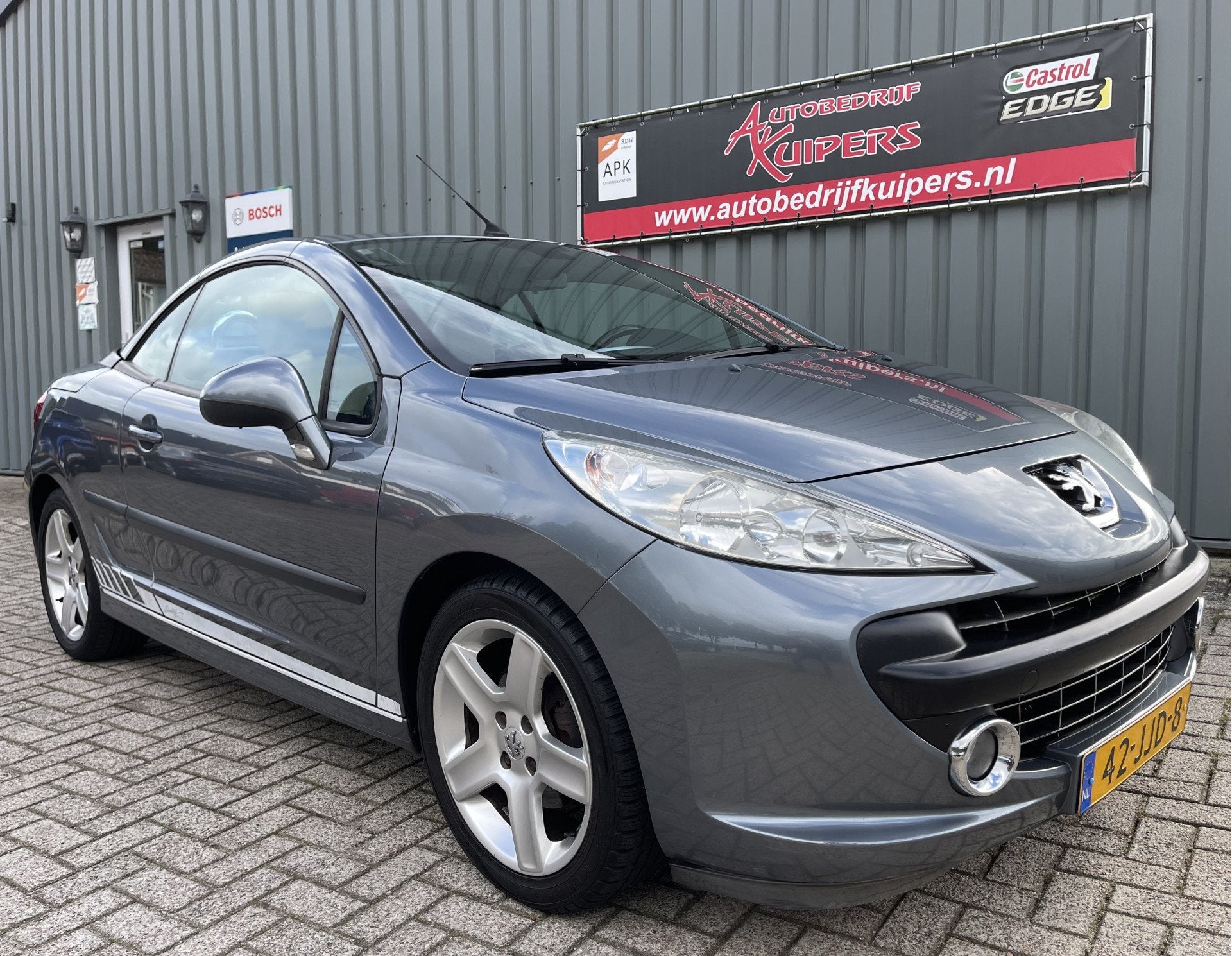 Peugeot 207 CC 1.6 VTi Airco.Lm.velgen.Vol LeerAudio, Auto's, Voorwielaandrijving, 15 km/l, Gebruikt, Beige