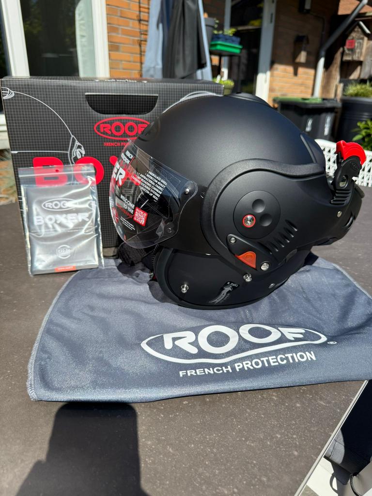 Roofboxer helmen V8 Alpha matzwart xs tm xl GLOEDNIEUW, Motoren, Kleding | Motorhelmen, Systeemhelm, XL, Ophalen of Verzenden