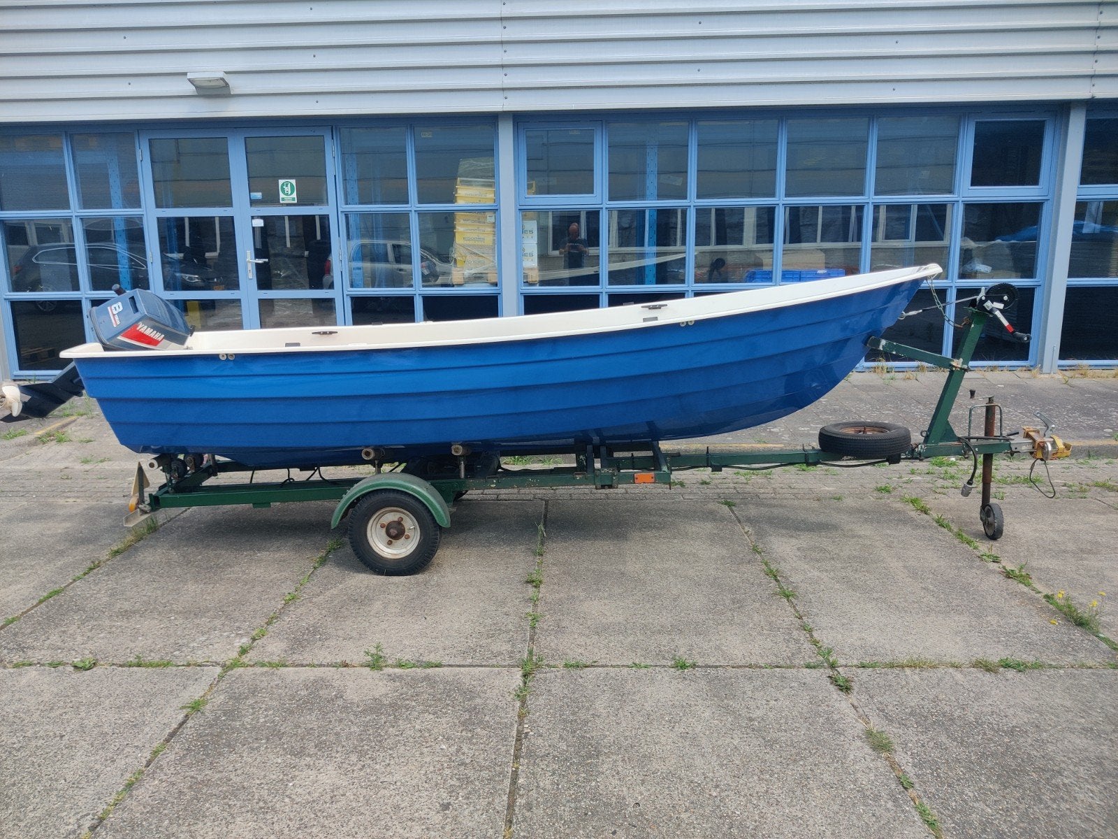 Terhi 390 vissersboot met Yamaha 8 PK + trailer – Vaarklaar!, Ophalen, Kunststof, Buitenboordmotor