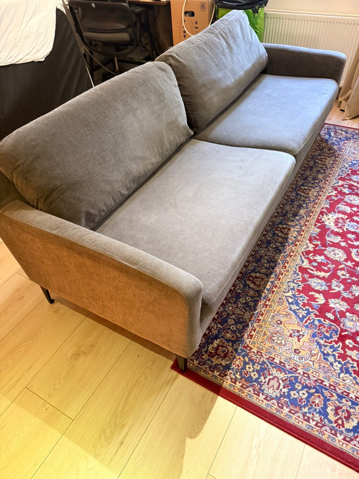 Foto 2 van Grijze 3-zitsbank – bieden / moet weg i.v.m. verhuizing