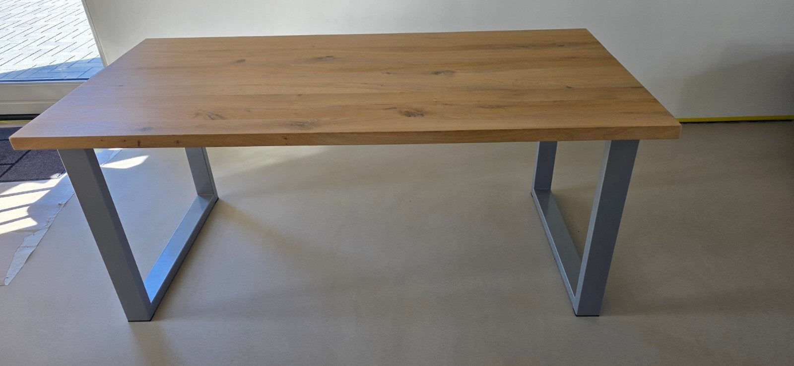 Eikenhouten eettafel met metalen onderstel 180x90 cm, Ophalen, Gebruikt, 50 tot 100 cm, Modern industrieel
