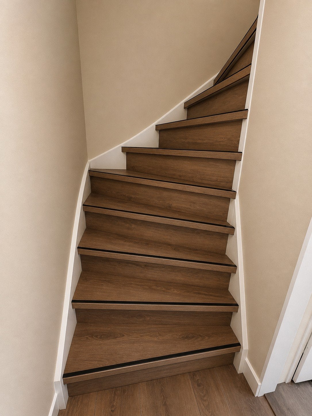 Duurzame traprenovatie met PVC + volle garantie, Huis en Inrichting, Ophalen, Traprenovatie pvc, Nieuw, Geel