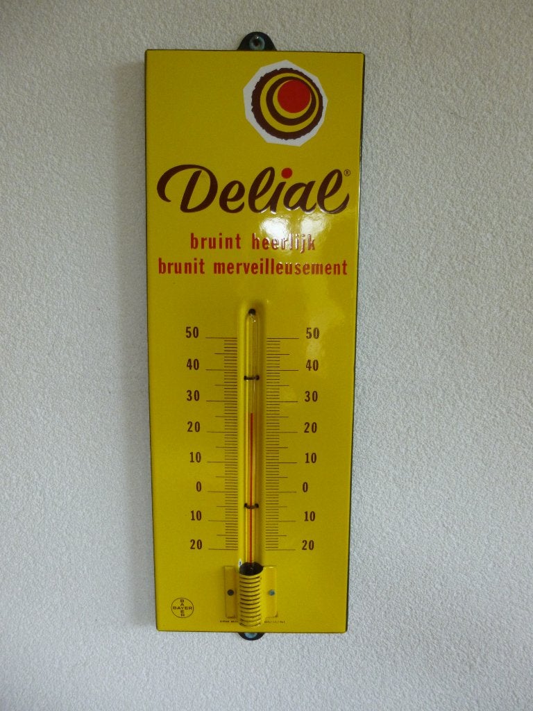 EMAILLE RECLAME THERMOMETER"DELIAL BRUINT HEERLIJK"UIT 1962, Ophalen of Verzenden, Zo goed als nieuw, Reclamebord