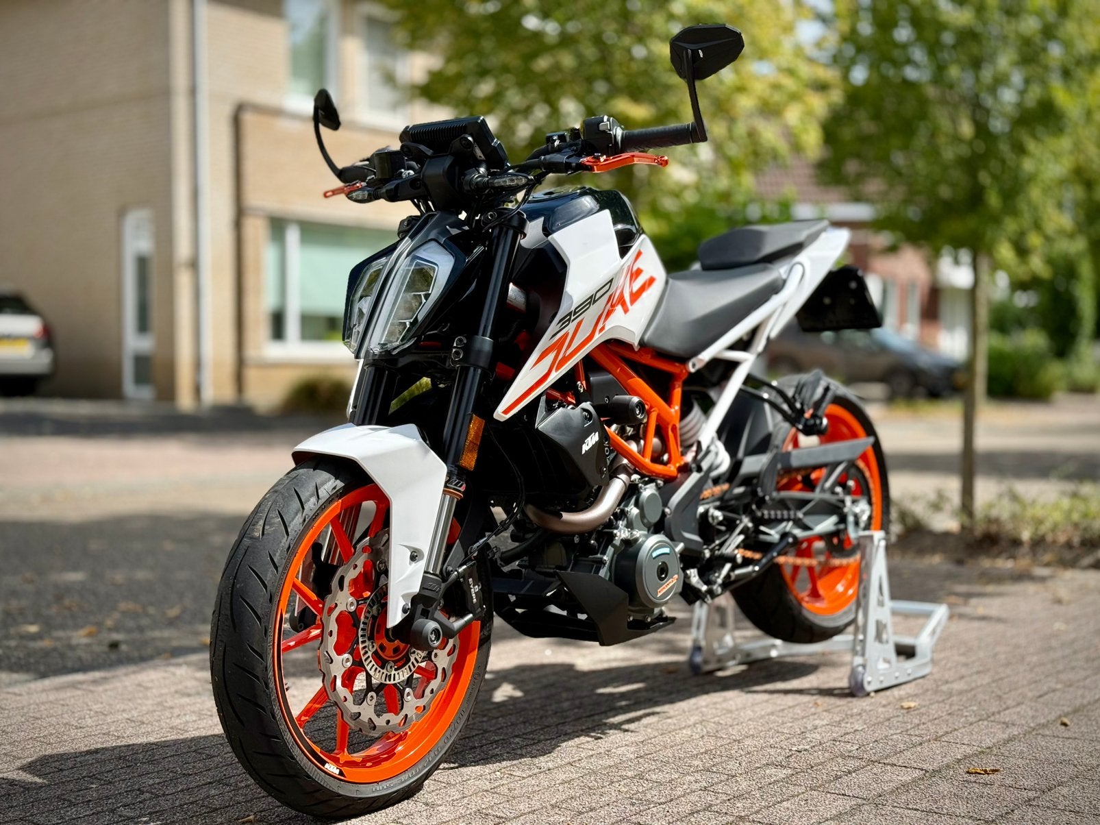 KTM 390 Duke – 2017 | 8792 KM | Akrapovič | Perfecte staat, Motoren, Motoren | KTM, Occasion, Bedrijf, 373 cc, Sportuitlaat
