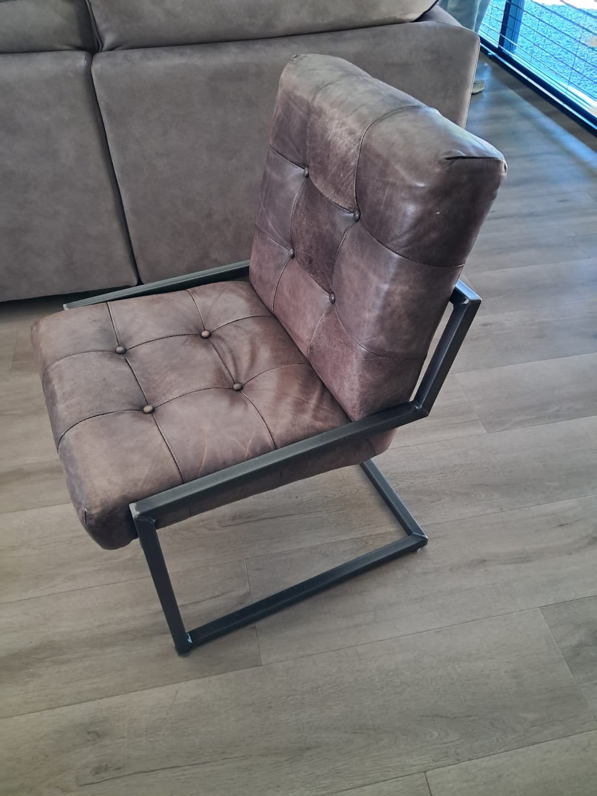 eettafel met stoelen en salontafel, Huis en Inrichting, Fauteuils, Ophalen, Zo goed als nieuw, 75 tot 100 cm