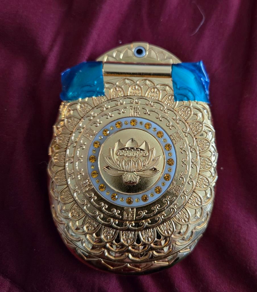 Unieke Gouden Boeddha Klaptelefoon - Nieuw in Doos, Nieuw, Inklapmodel, Ophalen of Verzenden, Minder dan 3 megapixel