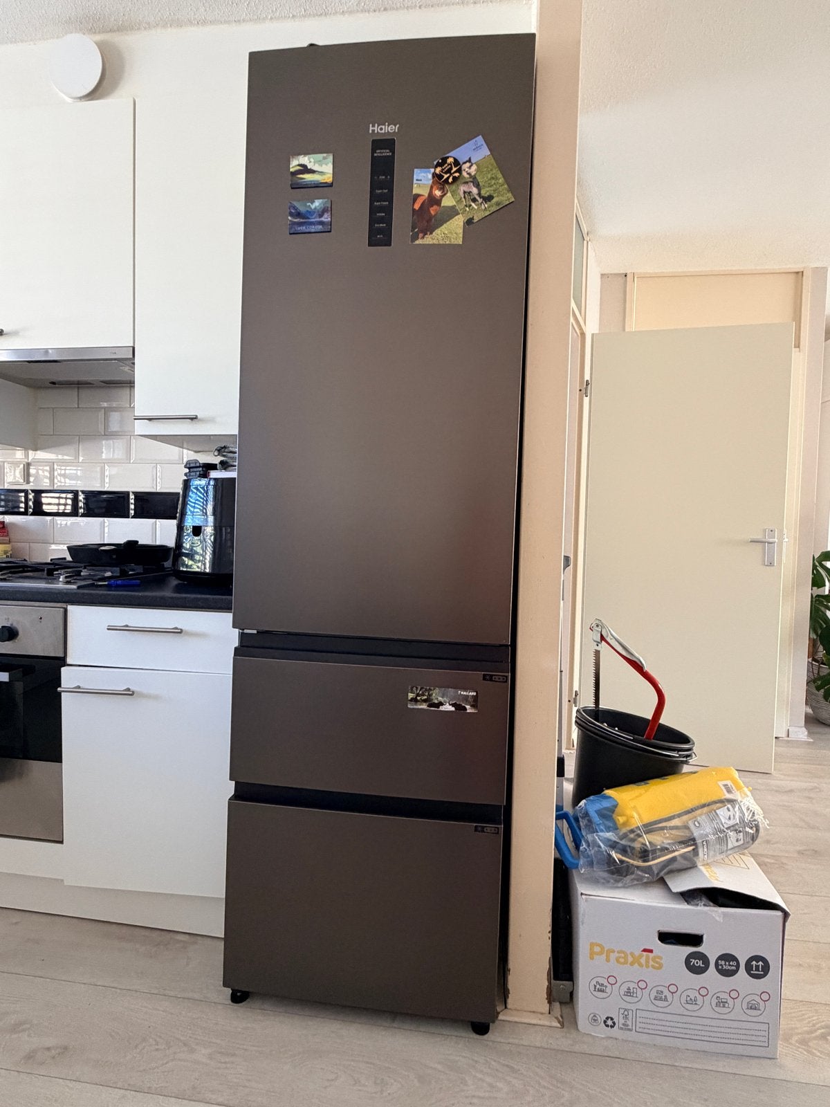 Haier HTW5620CNMP Koel-vriescombi | 1 jaar garantie Coolblue, 200 liter of meer, Met aparte vriezer, Zo goed als nieuw, Energieklasse A of zuiniger