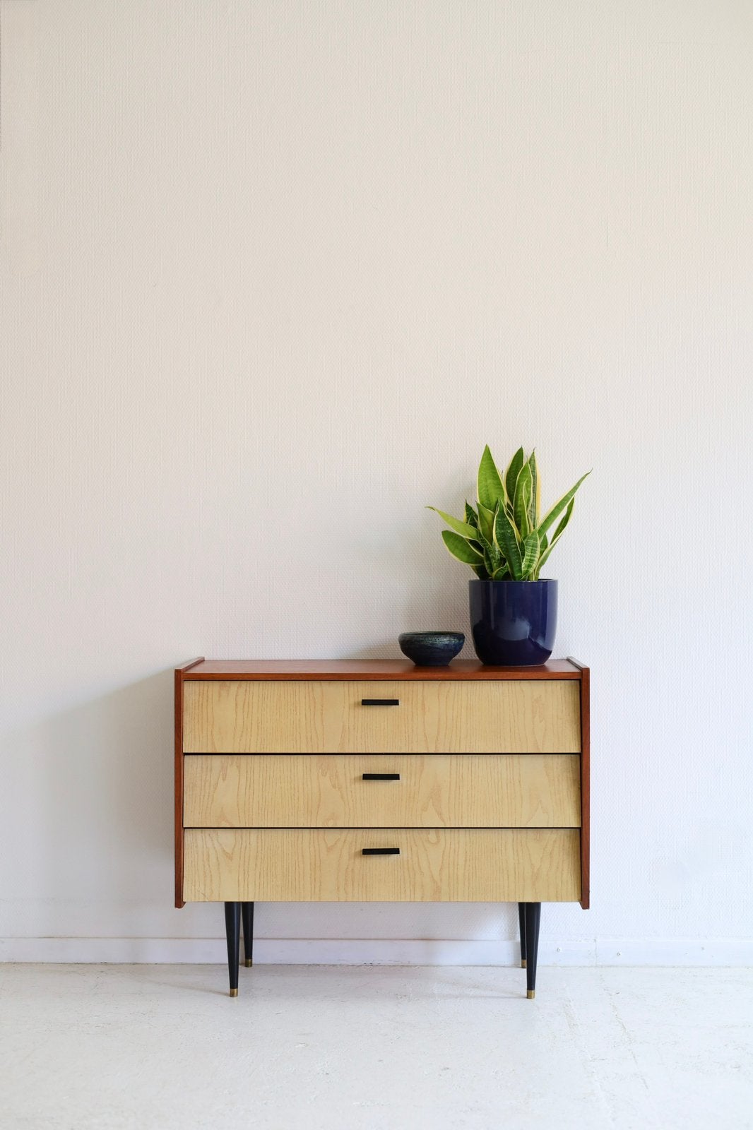Vintage schoenenkast mid-century design, Ophalen, Minder dan 50 cm, Vintage design, Pim@tijdperk.eu  leyla@tijdperk.eu