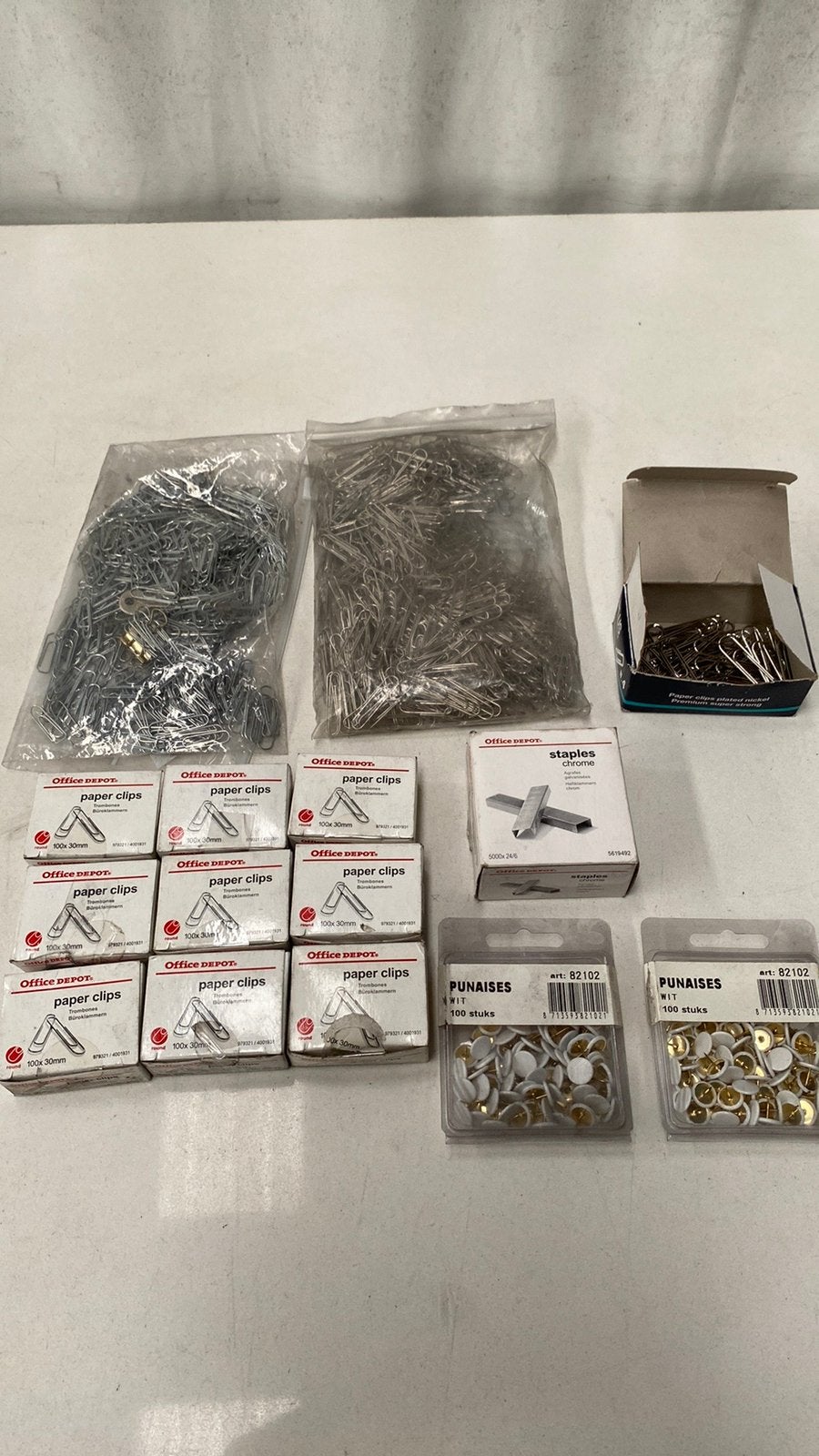 Nietjes, punaises en paperclips, Ophalen of Verzenden, Nieuw