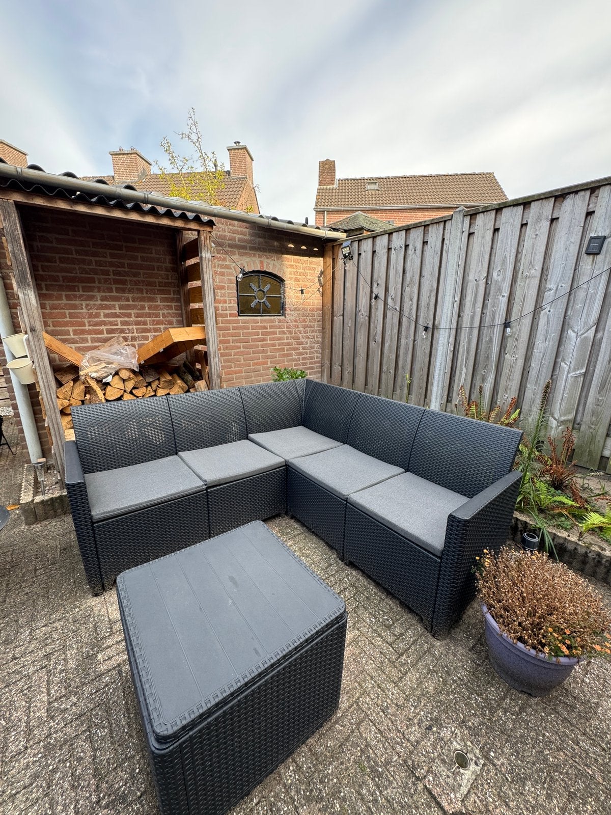 Loungeset 4-persoons | Zo goed als nieuw, Ophalen, 4 zitplaatsen, Kunststof, Bank