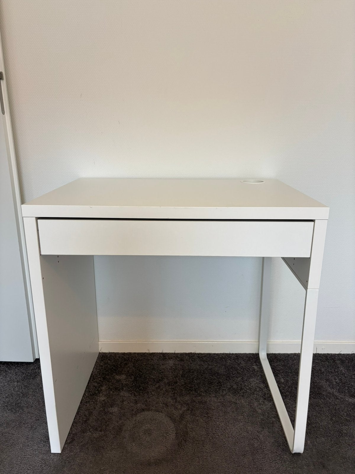 Ikea bureau, Huis en Inrichting, Ophalen, Met lades, Gebruikt, Spaanplaat of MDF