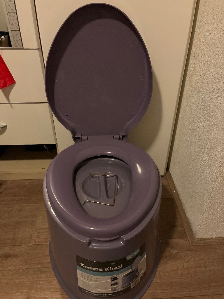 Camping toilet, Ophalen, Gebruikt
