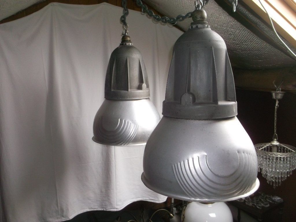 Twee grote industrie-lampen, Huis en Inrichting, Ophalen of Verzenden, Gebruikt, Metaal, E27 (groot)