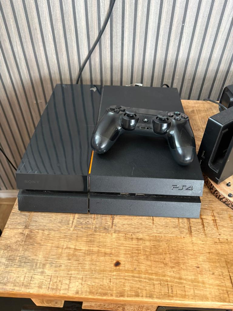 Ps4, Spelcomputers en Games, Spelcomputers | Sony PlayStation 4, Ophalen of Verzenden, Zo goed als nieuw, Met 1 controller, Slim