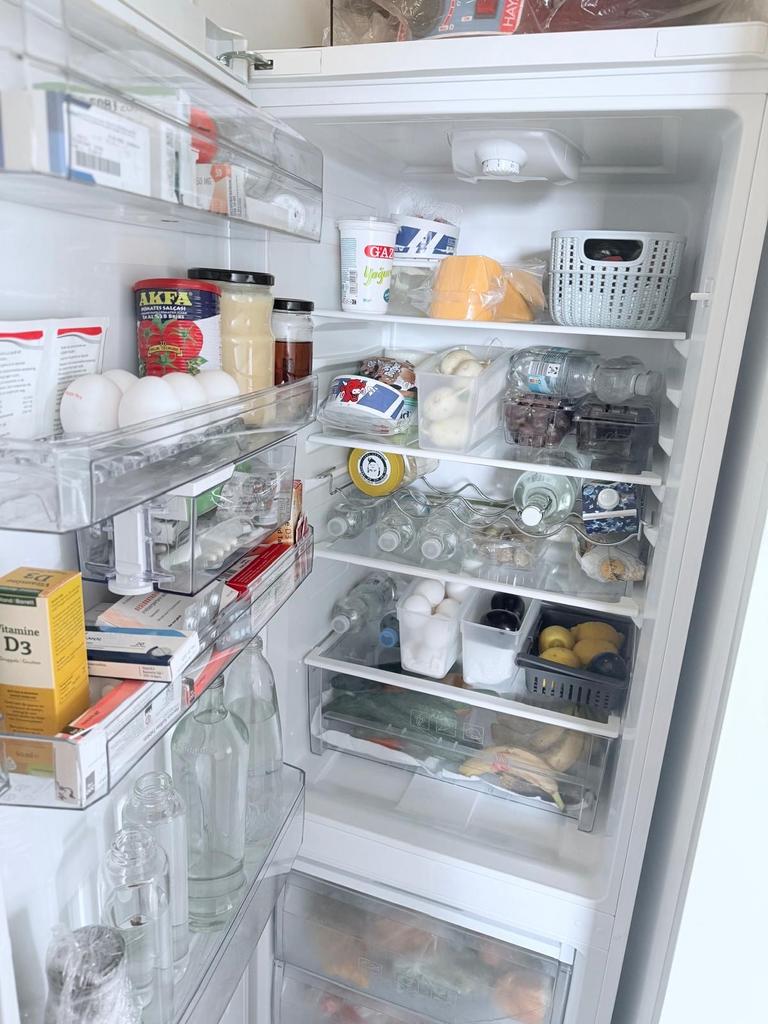 Beko Koelkast met Vriezer - Wit, Goede Staat, Witgoed en Apparatuur, Koelkasten en IJskasten, Gebruikt, 200 liter of meer, 60 cm of meer