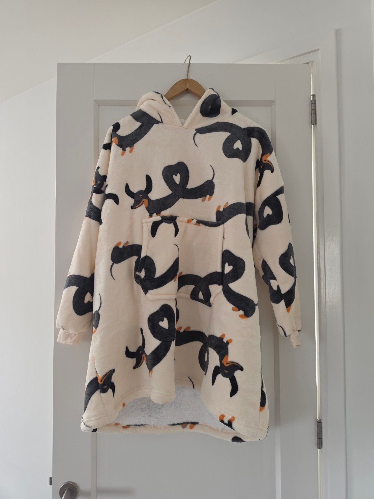 Oversized hoodie teckel - one size, Ophalen of Verzenden, Nieuw