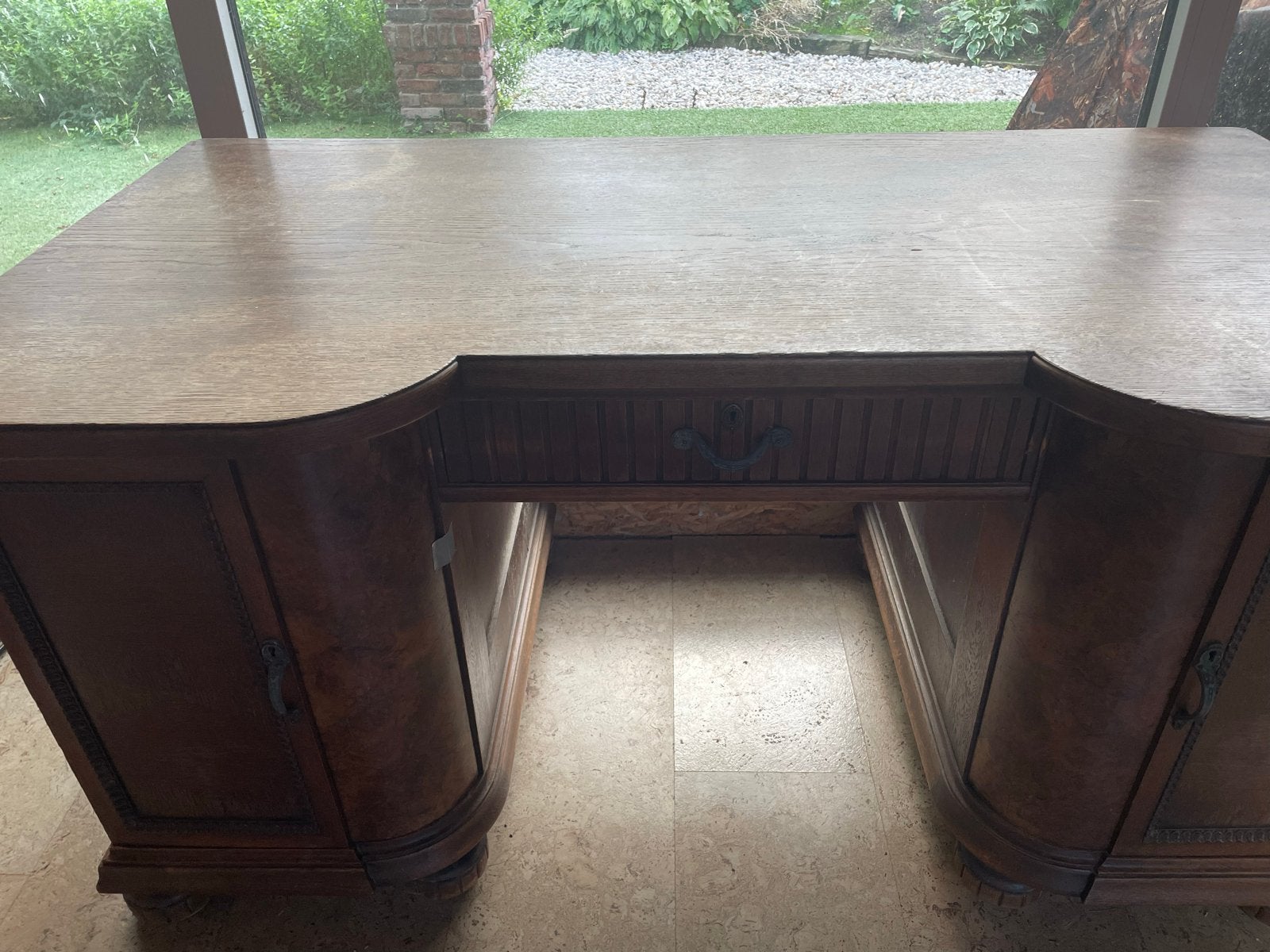 Massief klassiek notenhouten bureau, Huis en Inrichting, Ophalen, Gebruikt, Hout, Bruin