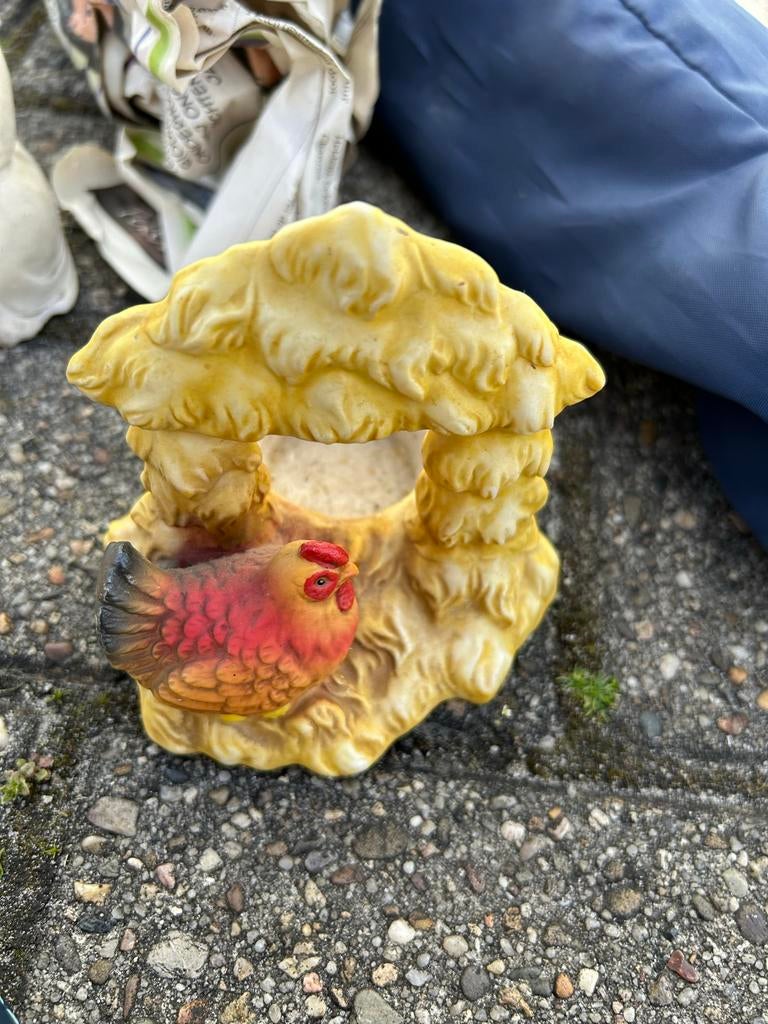 Keramieken kip met strooien dakje, Antiek en Kunst, Ophalen of Verzenden