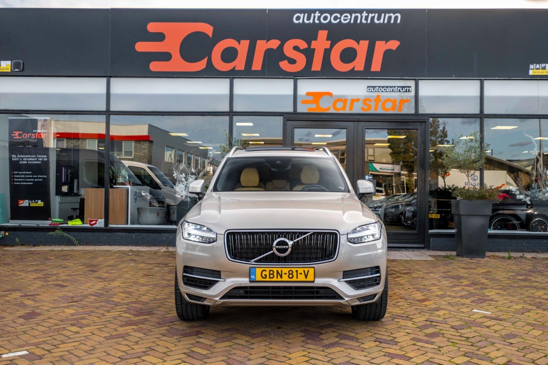 Volvo XC90 2.0 T8 Twin Engine AWD Inscription|70-liter|LEDER, Auto's, 4 cilinders, 1969 cc, 150 min, 7 stoelen