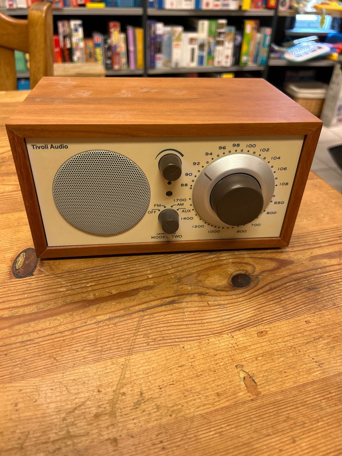 Tivoli Audio Model Two Radio - Klassiek Design, Geweldig Gel, Ophalen of Verzenden, Zo goed als nieuw, Nvt, Radio