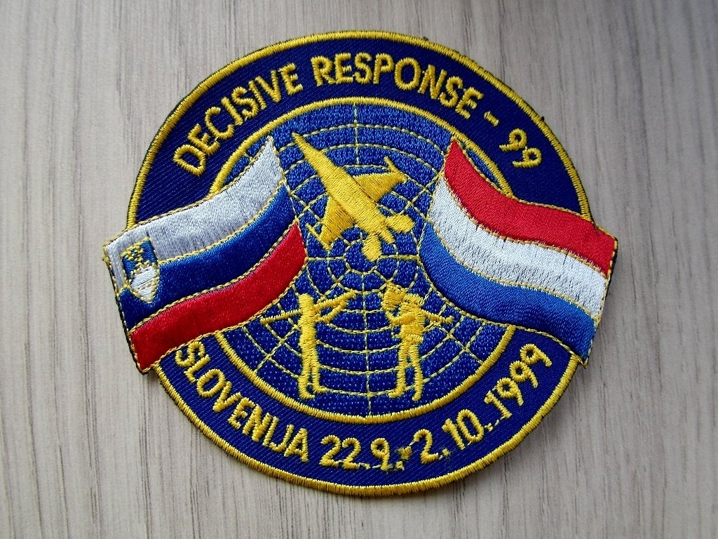 Patch RNLAF Decisive Response 1999 Slovenija, Verzamelen, Verzenden, Luchtmacht, Nederland, Embleem of Badge
