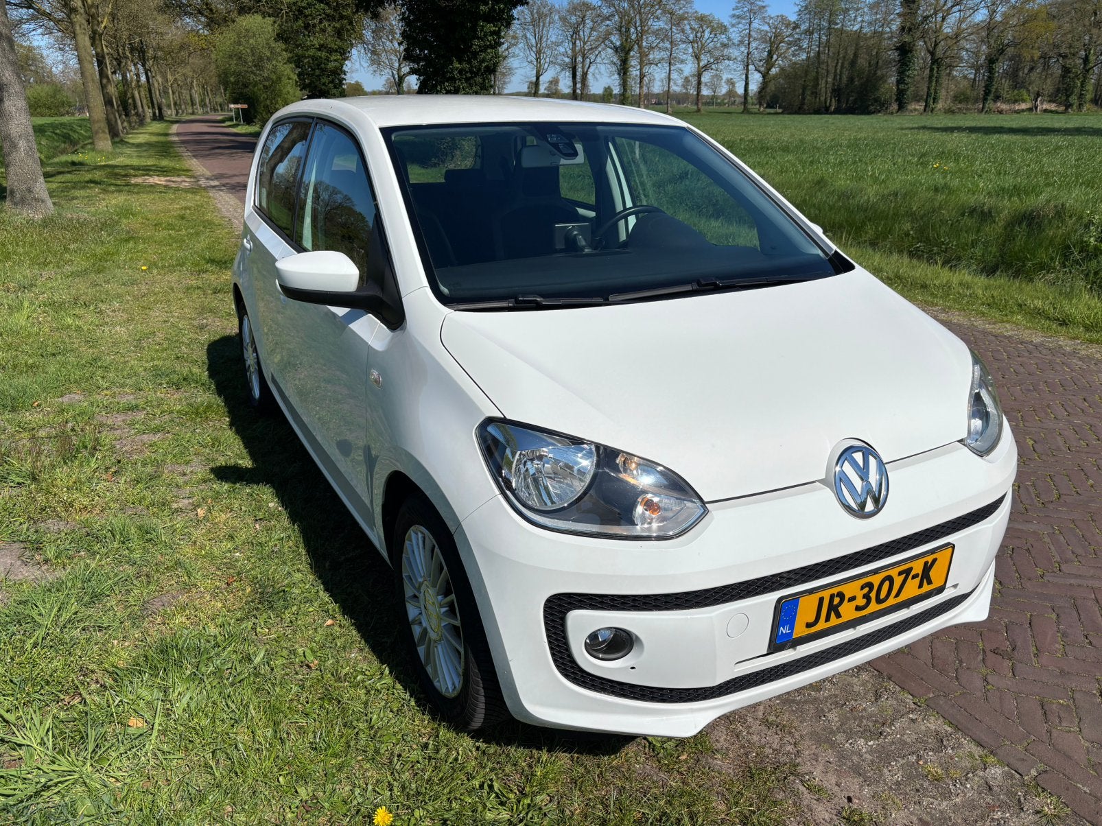 Volkswagen up!