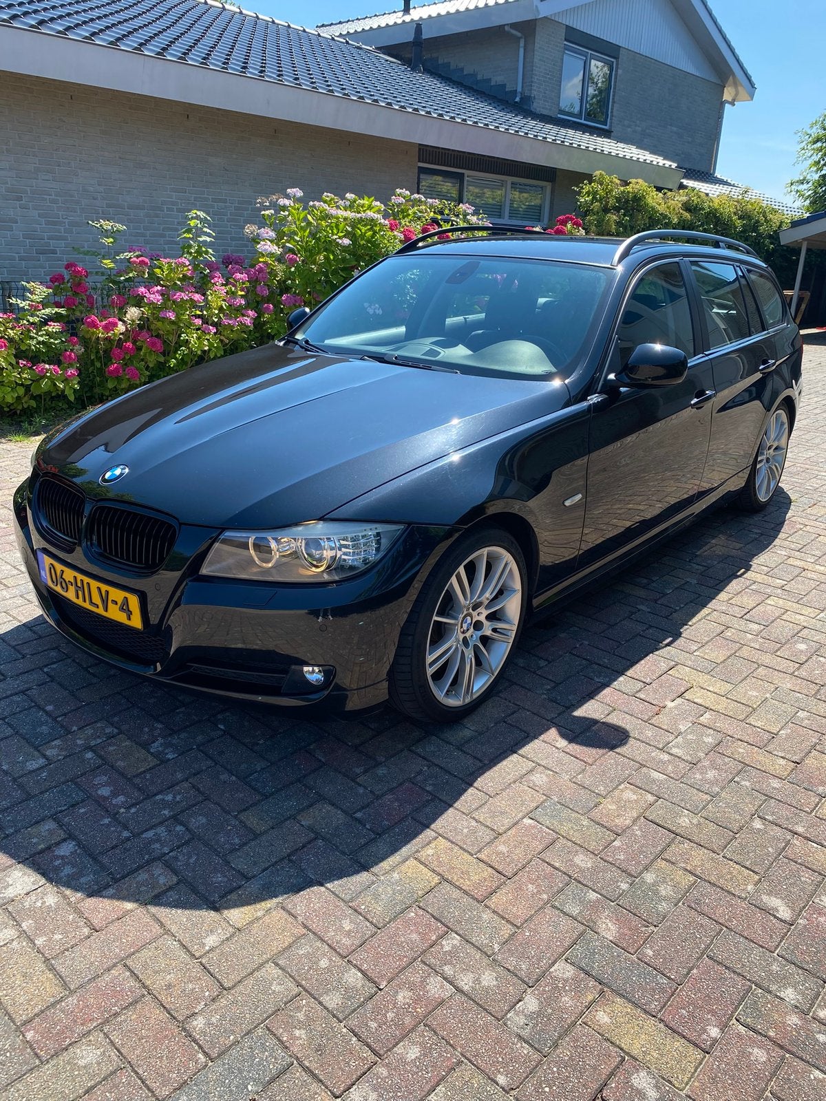 BMW 3-Serie 2.0 I 320 Touring 125KW 2009 Zwart, Auto's, BMW, Achterwielaandrijving, 1995 cc, 4 cilinders, Zwart