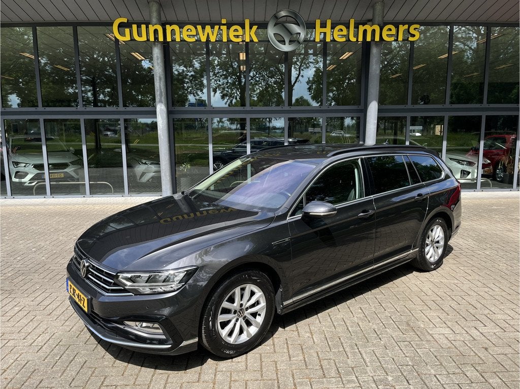 Volkswagen Passat Variant 1.5 TSI R-Line Business | ACC | CA, Euro 6, 4 cilinders, 150 pk, Grijs