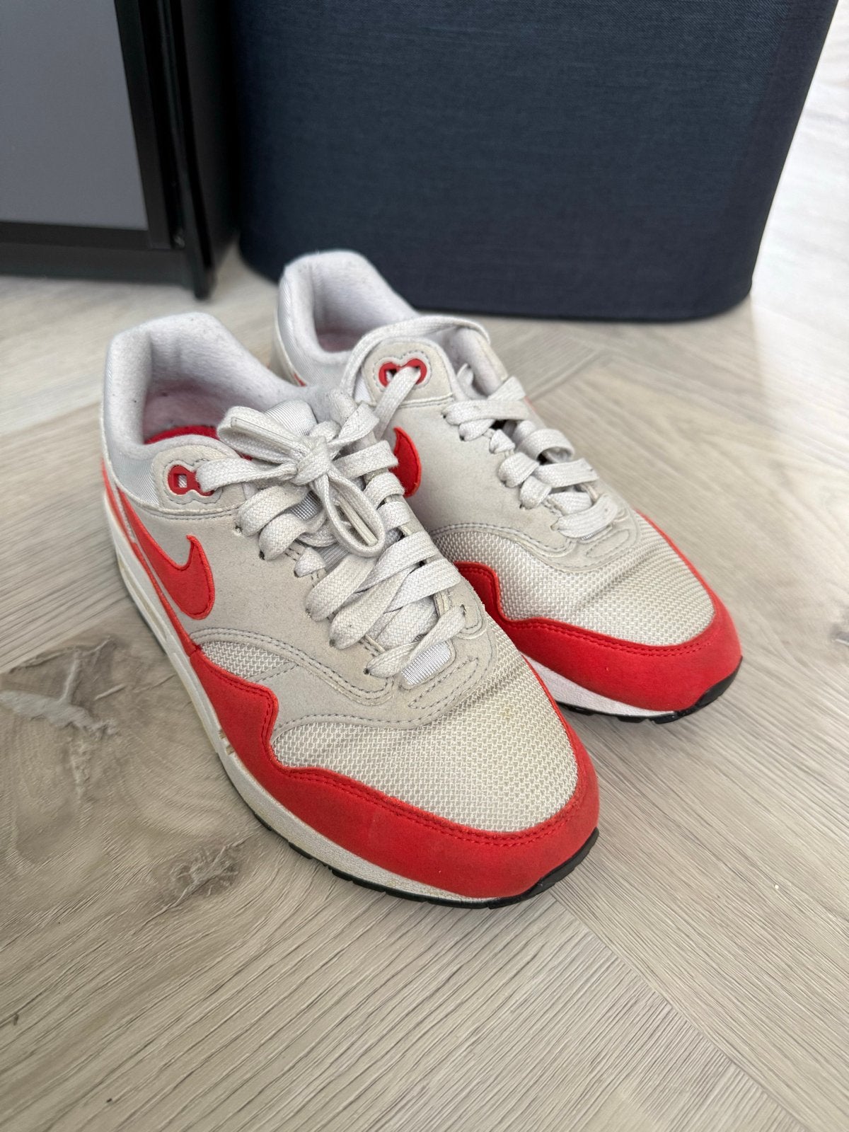 Nike Air Max 1 rood - Maat 36,5 (23cm), Verzenden, Gebruikt, Jongen of Meisje, Sportschoenen