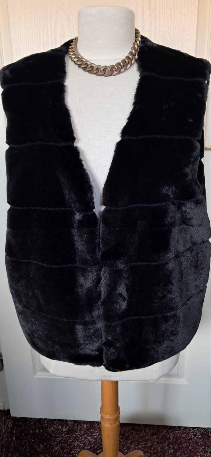 Zwarte bont bodywarmer, maat 40, Maat 38/40 (M), Freequent, Zwart, Onbekend