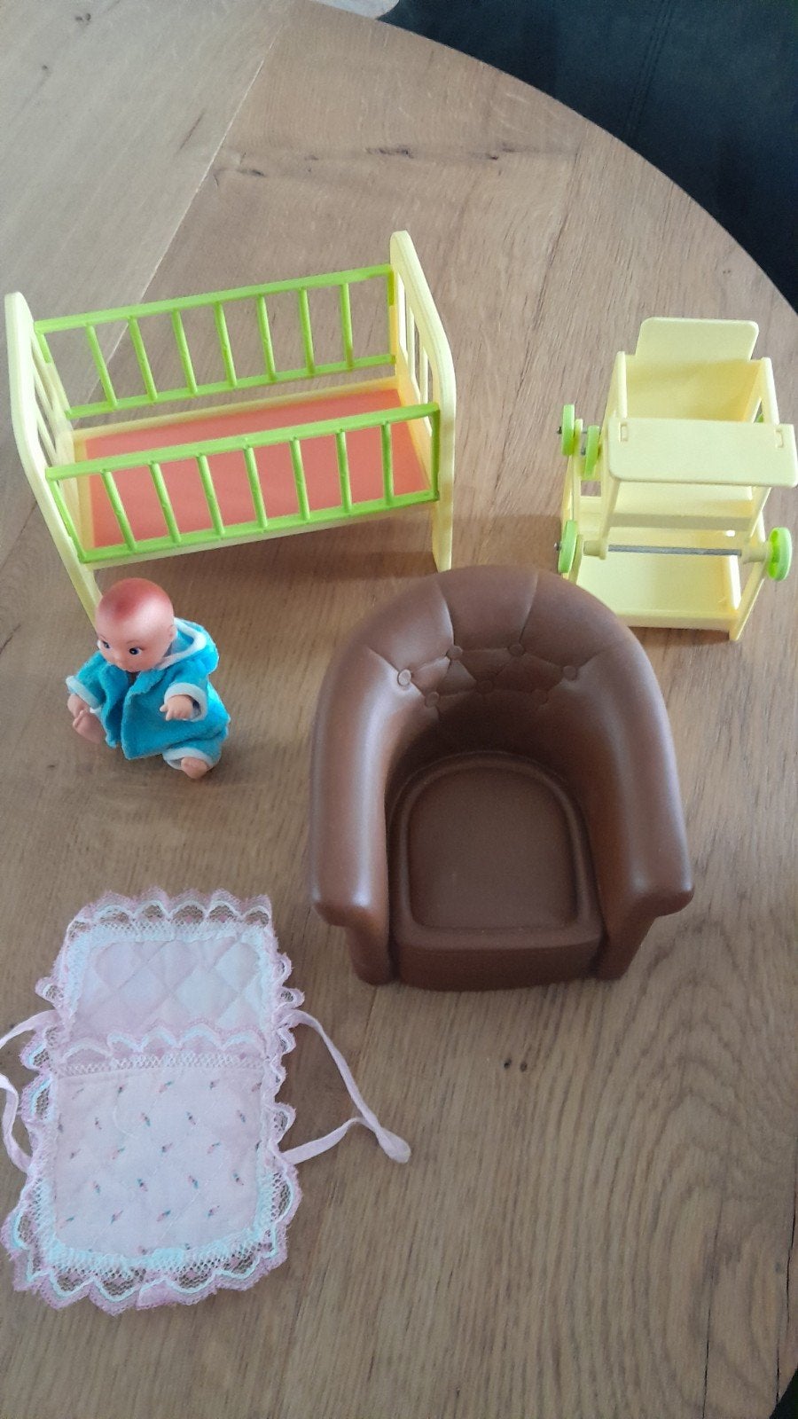 Vintage Fleur Pretty Baby en poppenmeubeltjes, jaren 70/80., Ophalen of Verzenden, Zo goed als nieuw, Poppenhuis