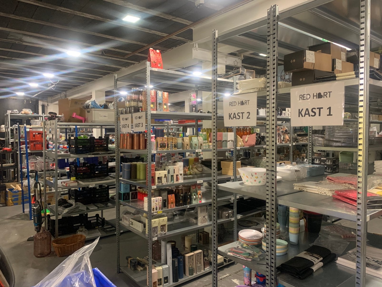 Magazijn GS3 stellingen ter overname, Ophalen