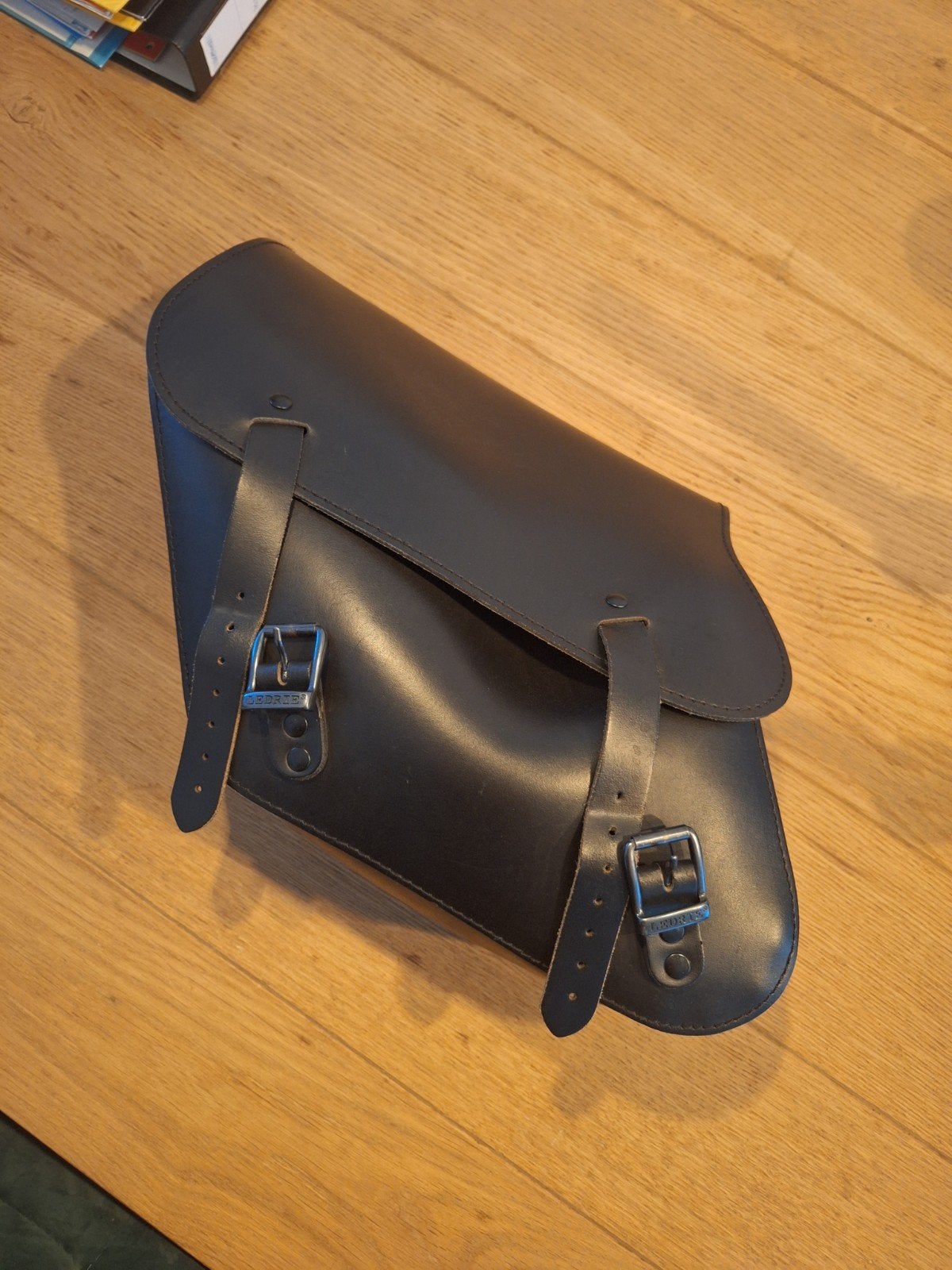 Harley Davidson swingarm 9 liter, Ophalen of Verzenden