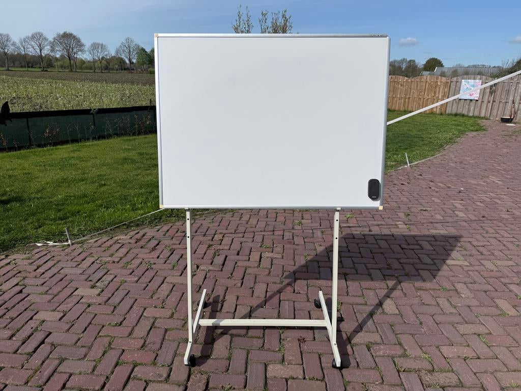 Whiteboard op statief, Ophalen, Gebruikt