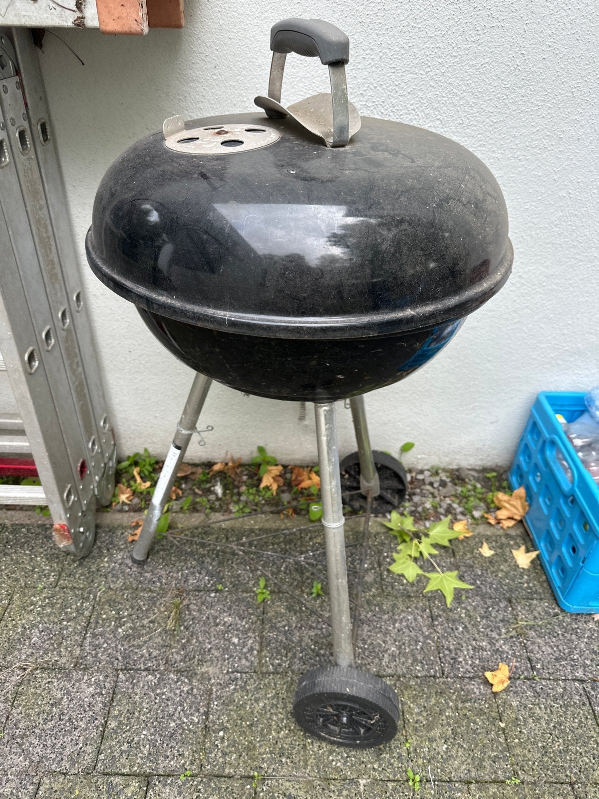 Gebruikte houtskool barbecue met wielen, Ophalen, Gebruikt