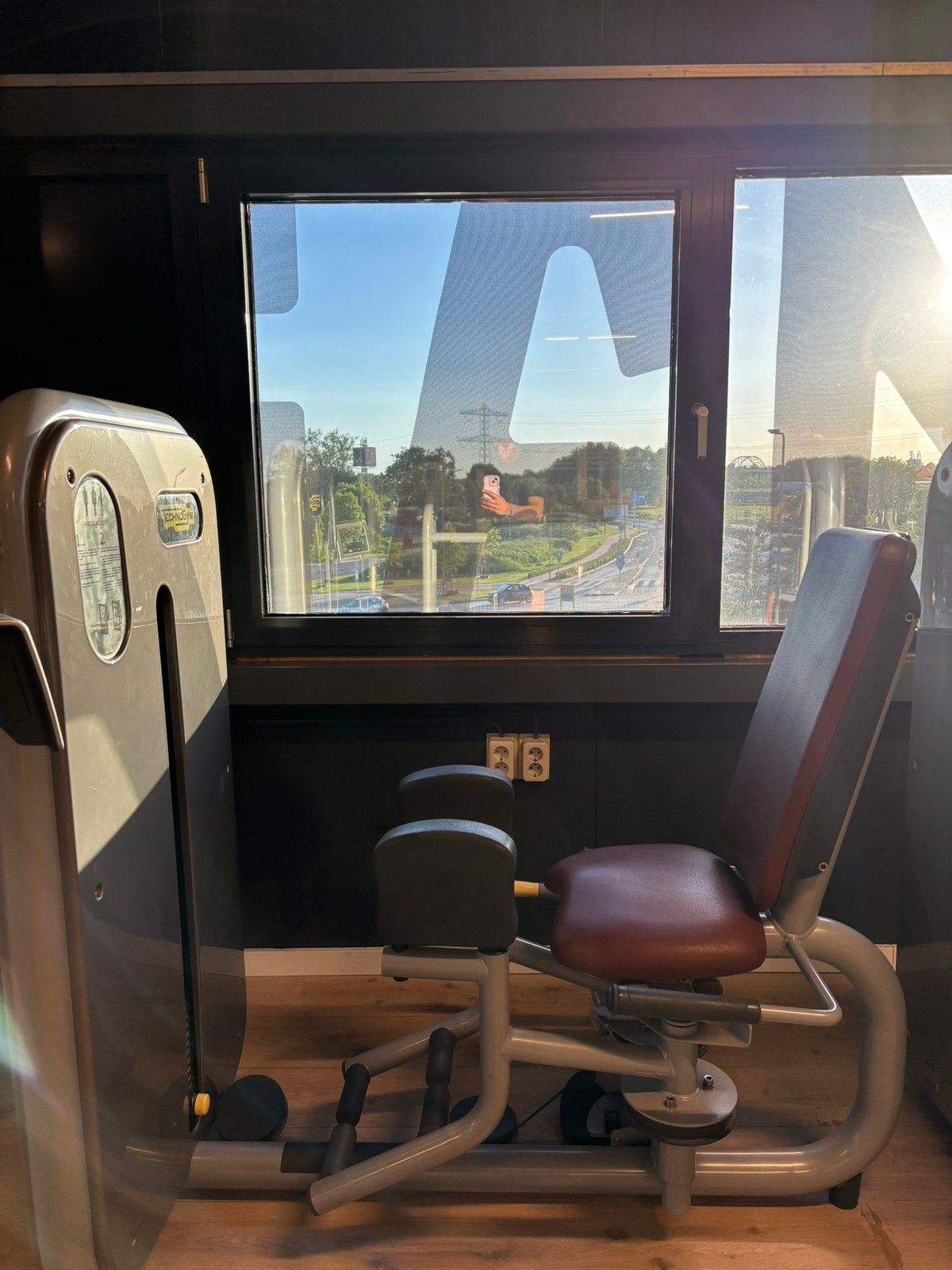 Verschillende technogym apparaten, sterling plate loaded, Ophalen, Zo goed als nieuw, Krachtstation
