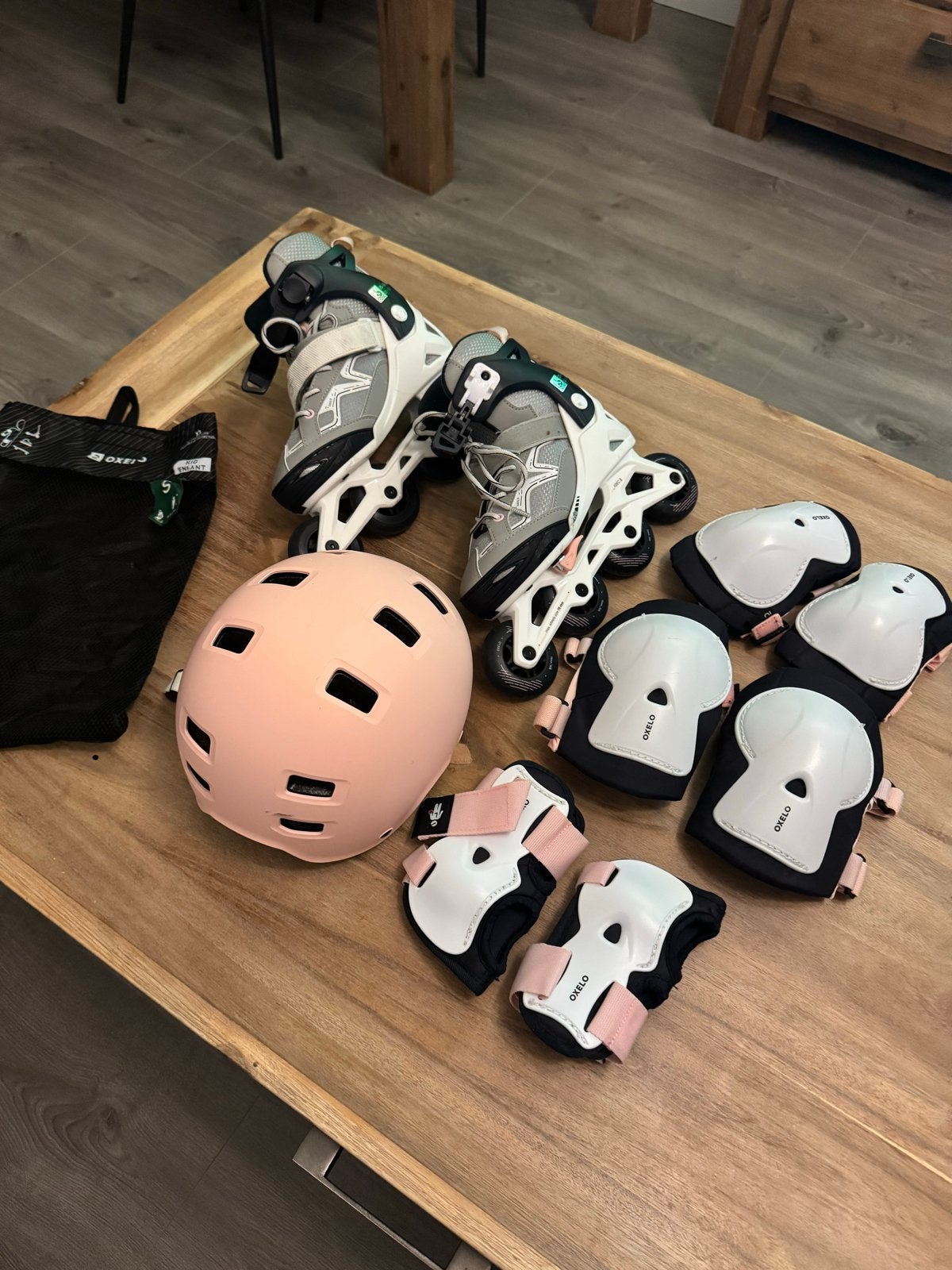 Complete skeelerset - Zo goed als nieuw! (Maat 35-38), Verstelbaar, Kinderen, Zo goed als nieuw, Inline skates 4 wielen