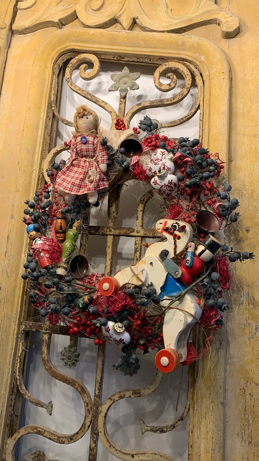 Vintage Kerstkrans met Speelgoeddecoratie, Ophalen of Verzenden