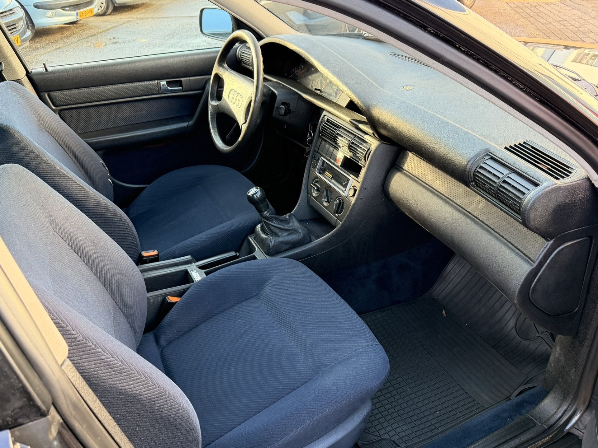 Audi 100 2.3 E NL AUTO, 2E EIGENAAR, APK TOT 10-12-2027, STU, foto 6