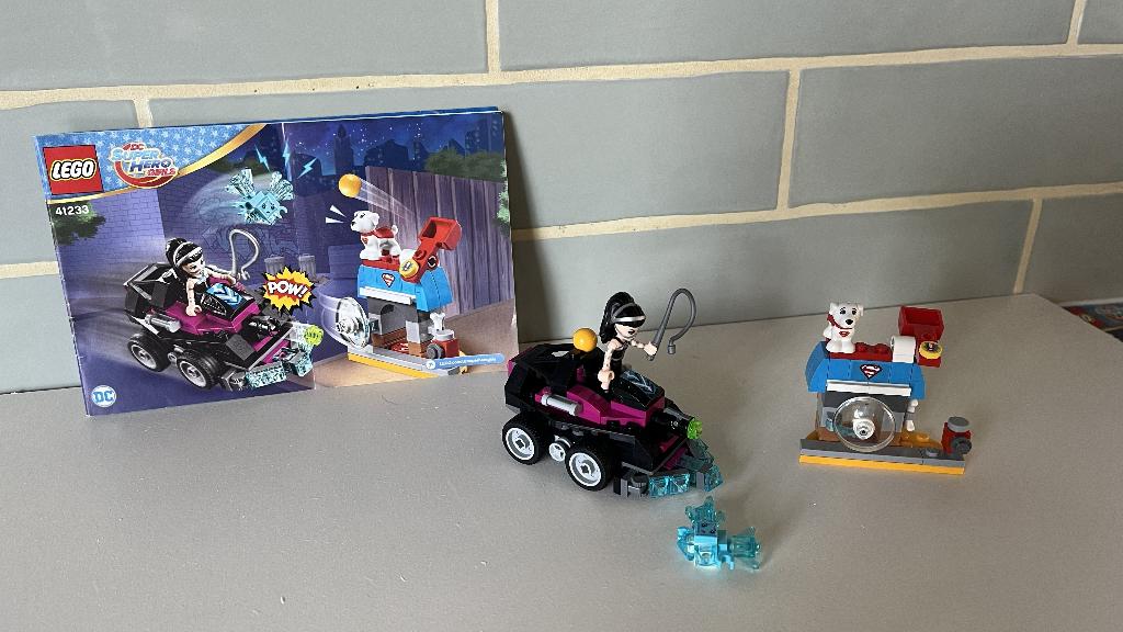 LEGO Lashina Tank 41233 (Lego DC SuperHero Girls), Lego, Compleet, Ophalen of Verzenden, Zo goed als nieuw