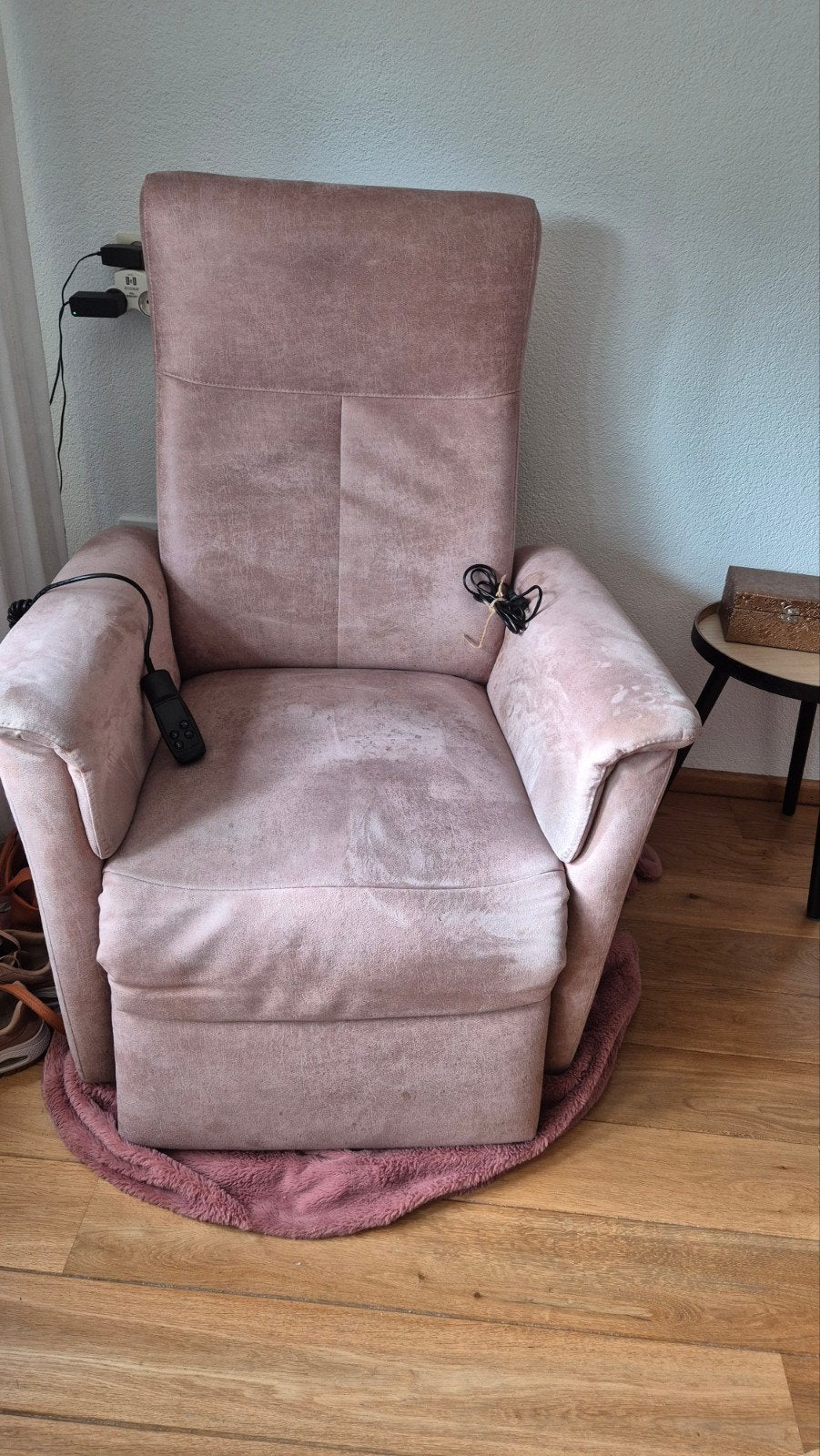 Gratis: 2 Fauteuils en 2 Relaxfauteuils (zelf ophalen), Huis en Inrichting, Fauteuils, Ophalen of Verzenden