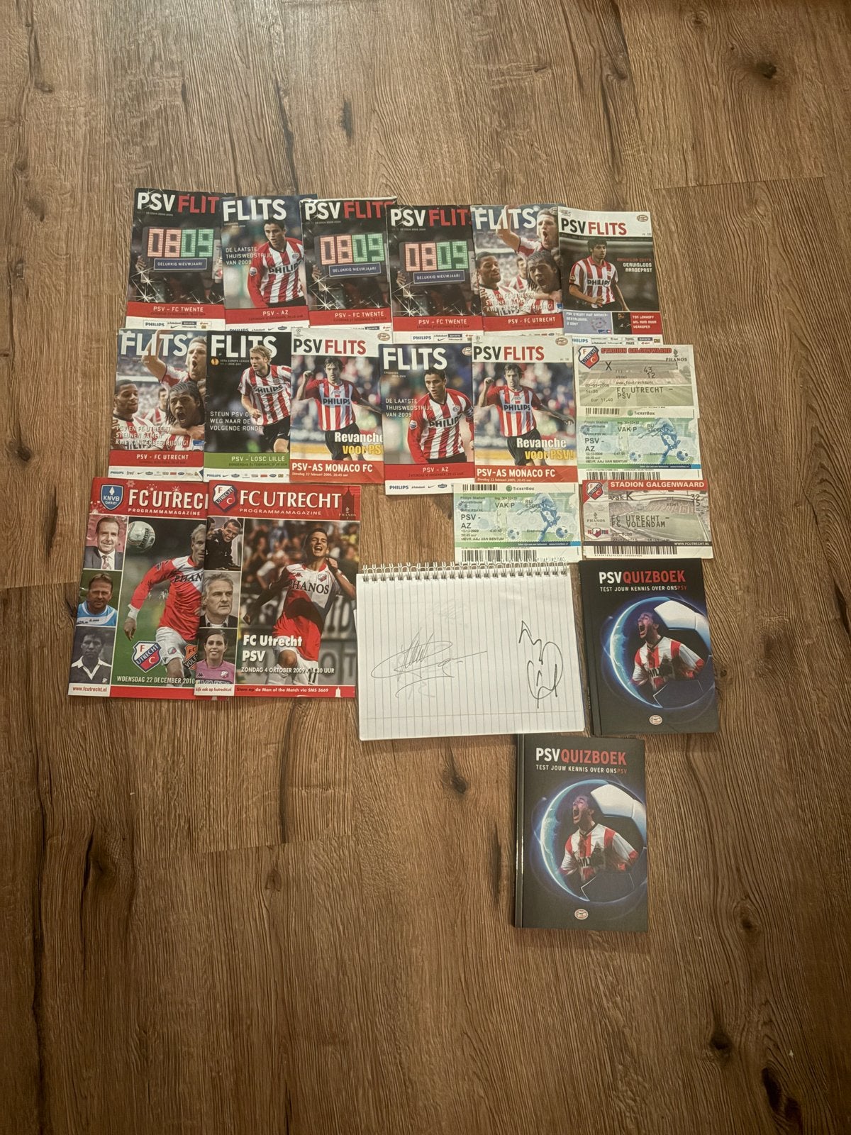 PSV Flits magazines, quizboeken en FC Utrecht magazines, Verzamelen, Sportartikelen en Voetbal, Ophalen, Gebruikt, PSV, Boek of Tijdschrift