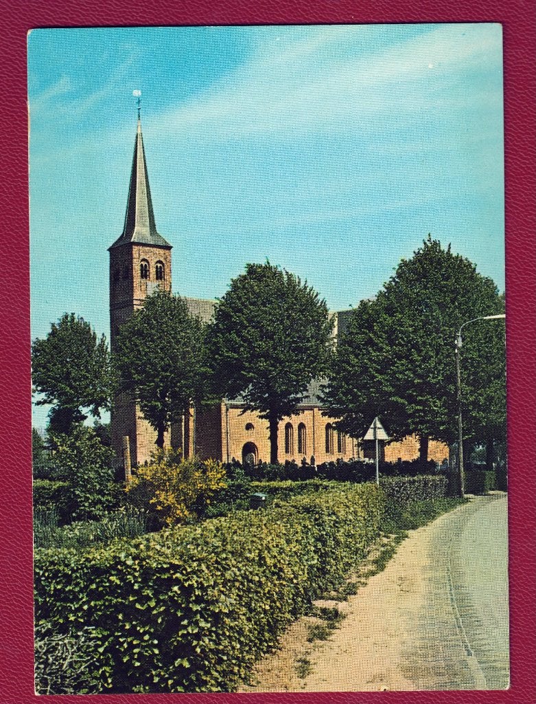 Bergum (Frl.) - de Kruiskerk - Ong (Kerken), Ophalen of Verzenden, 1980 tot heden, Ongelopen, Friesland