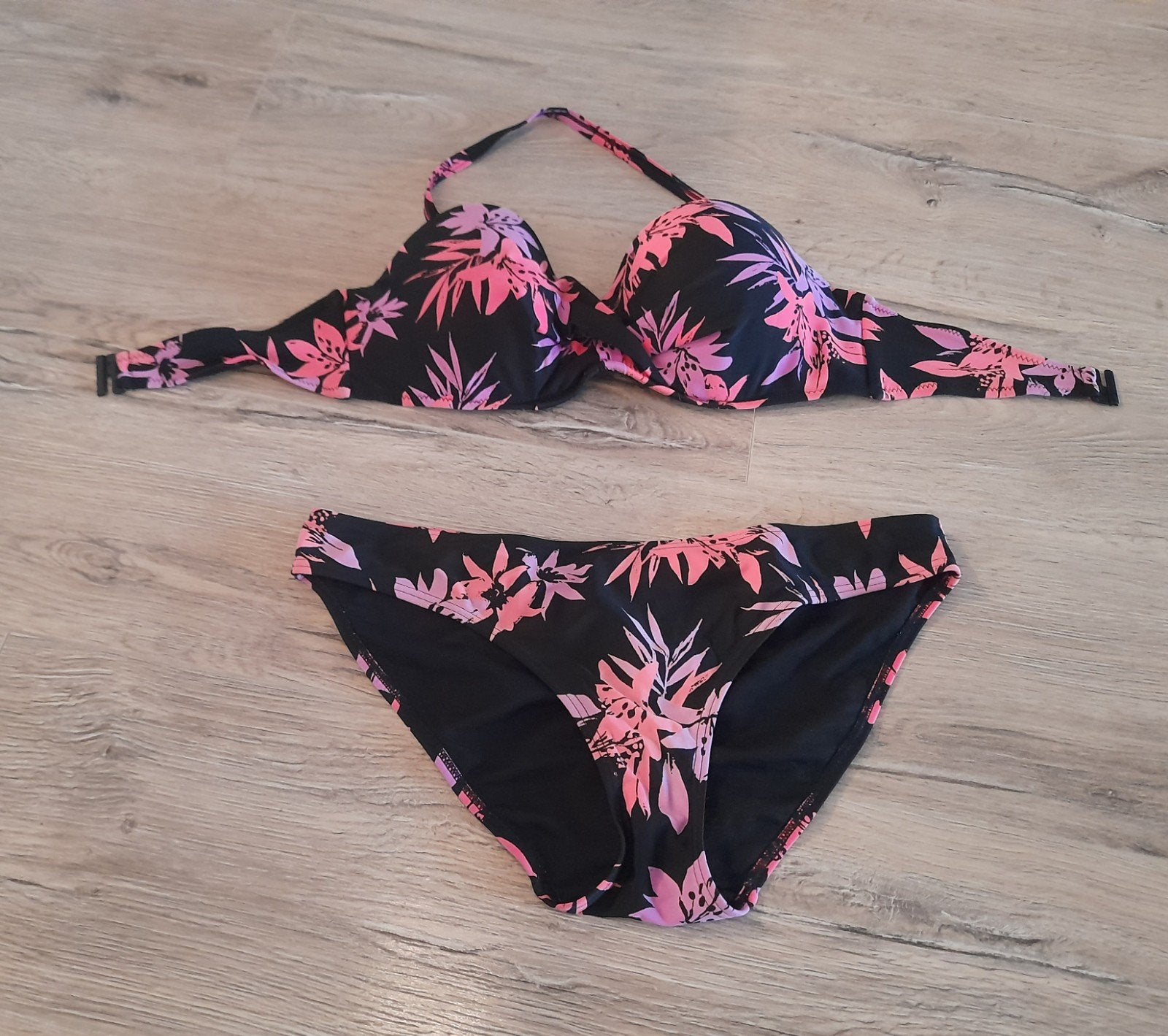 Bikini van F&F maat 40, F&F, Ophalen of Verzenden, Zo goed als nieuw, Bikini