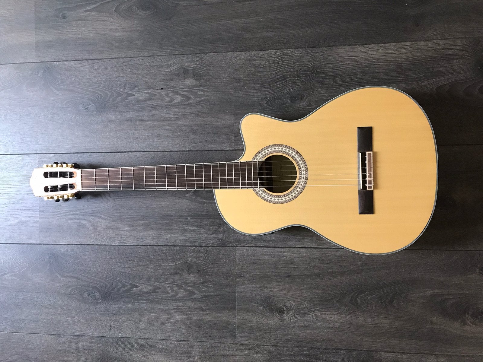 Elektro acoustische klassieke gitaar, Ophalen, Zo goed als nieuw, Klassieke of Spaanse gitaar